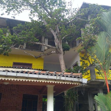 Yellowappartments 希克杜沃 外观 照片