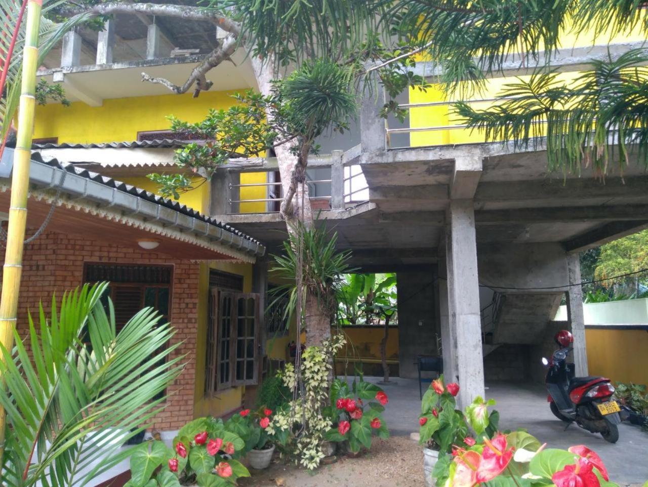 Yellowappartments 希克杜沃 外观 照片